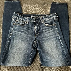 American Eagle Outfitters Women's Dark Blue Skinny Jeans
